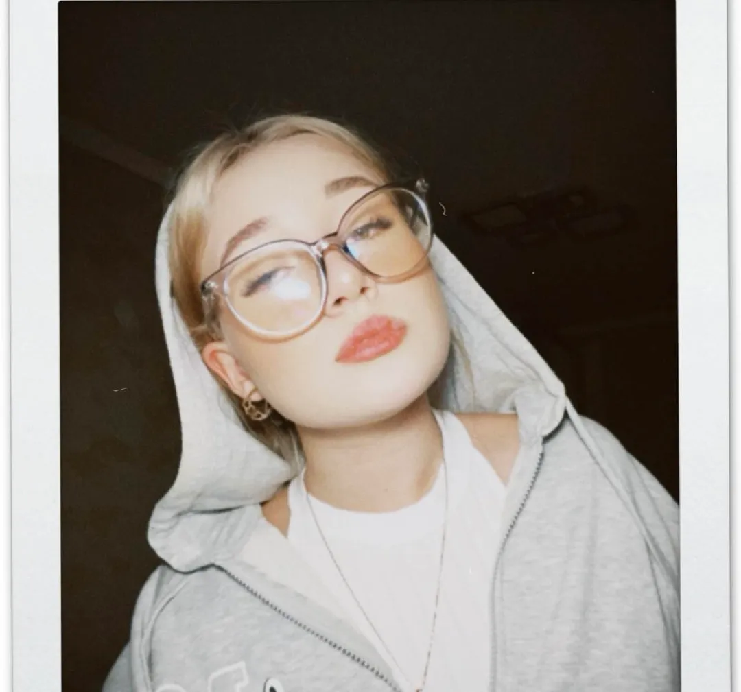 vikysik_1103
