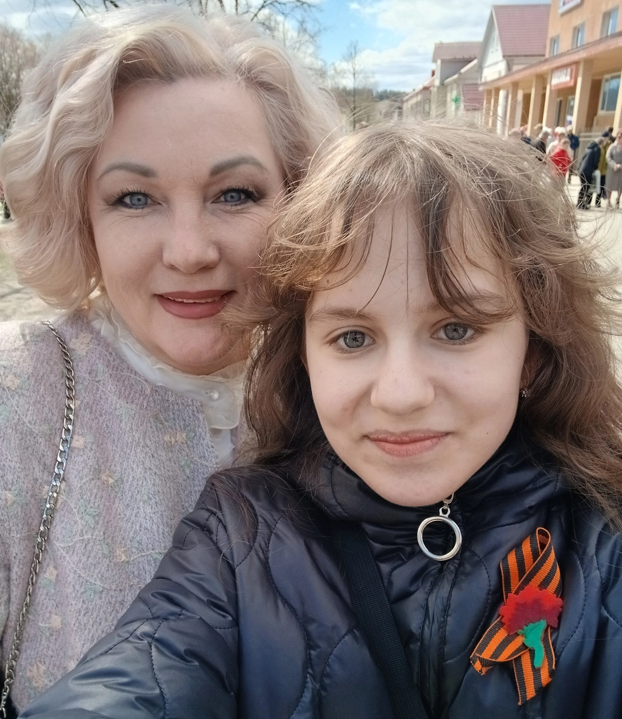 nika_sligt13