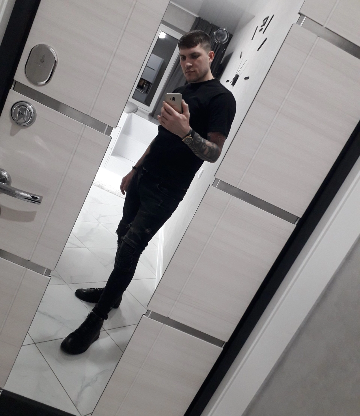 userj6mkat087j._